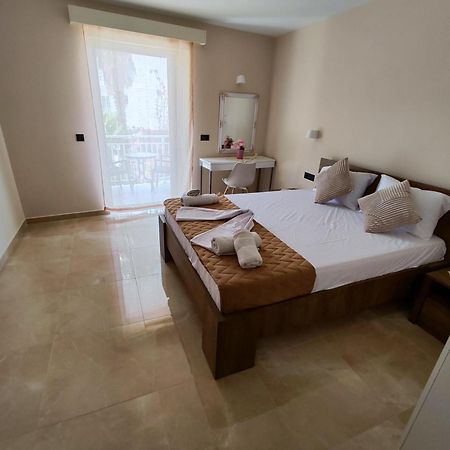 טסיליבי Yanna Studios & Apartments מראה חיצוני תמונה