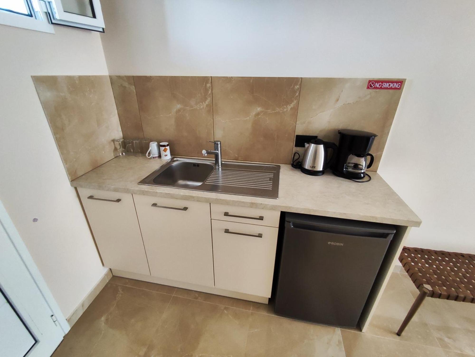 טסיליבי Yanna Studios & Apartments מראה חיצוני תמונה