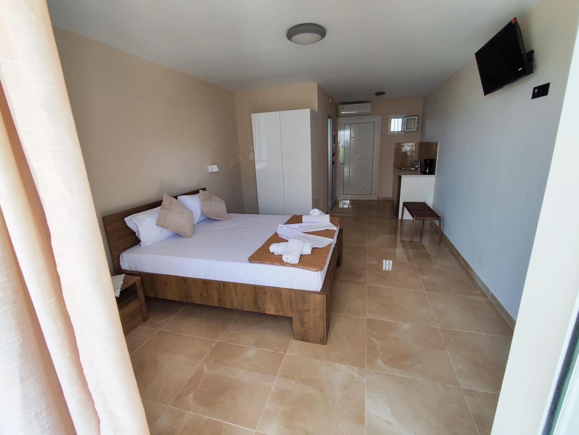 טסיליבי Yanna Studios & Apartments מראה חיצוני תמונה