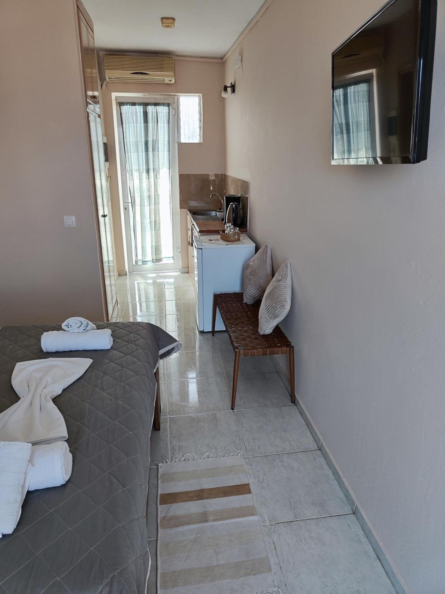 טסיליבי Yanna Studios & Apartments מראה חיצוני תמונה