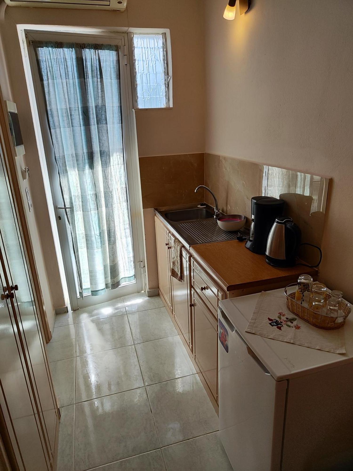 טסיליבי Yanna Studios & Apartments מראה חיצוני תמונה