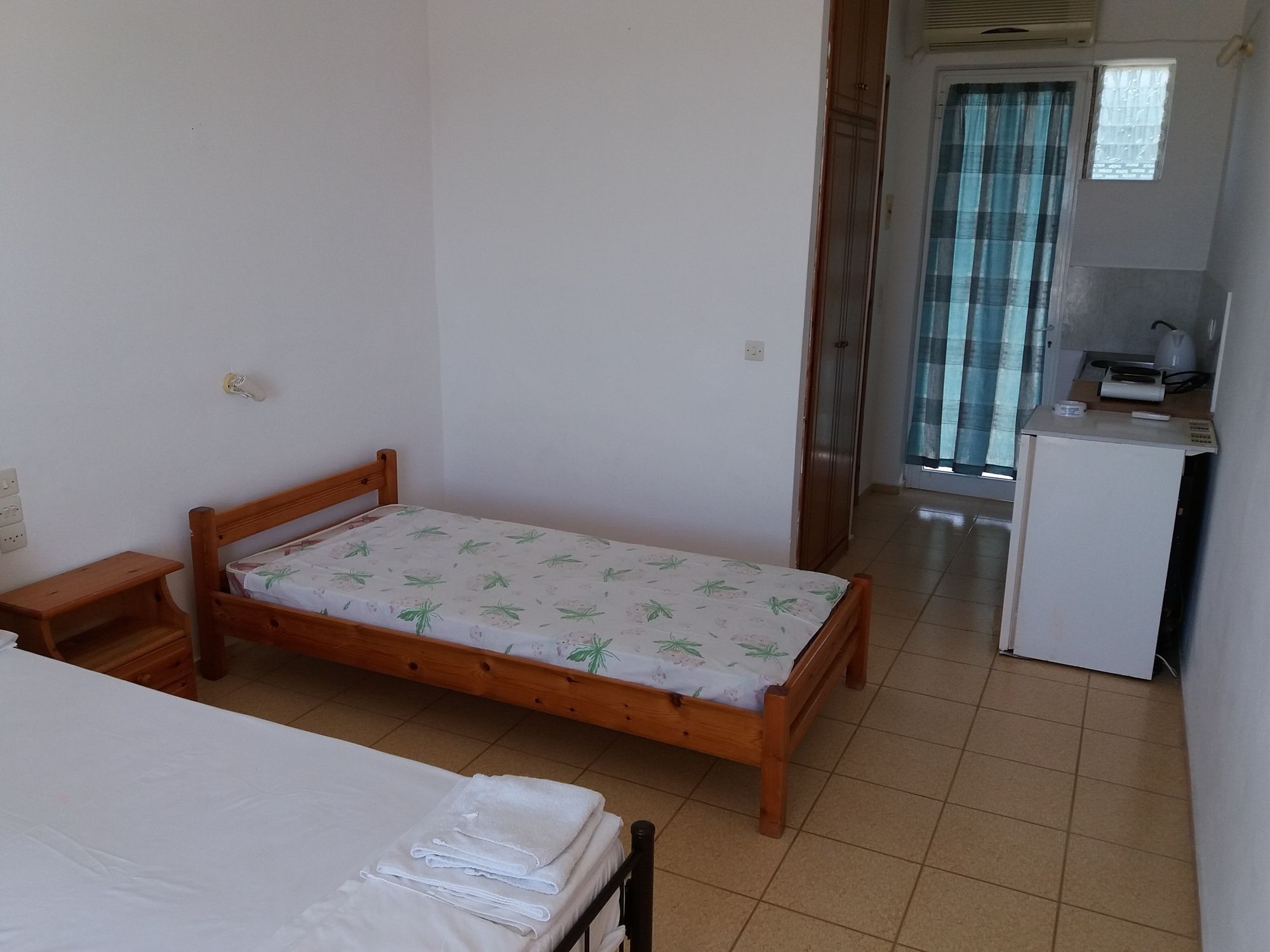 טסיליבי Yanna Studios & Apartments מראה חיצוני תמונה