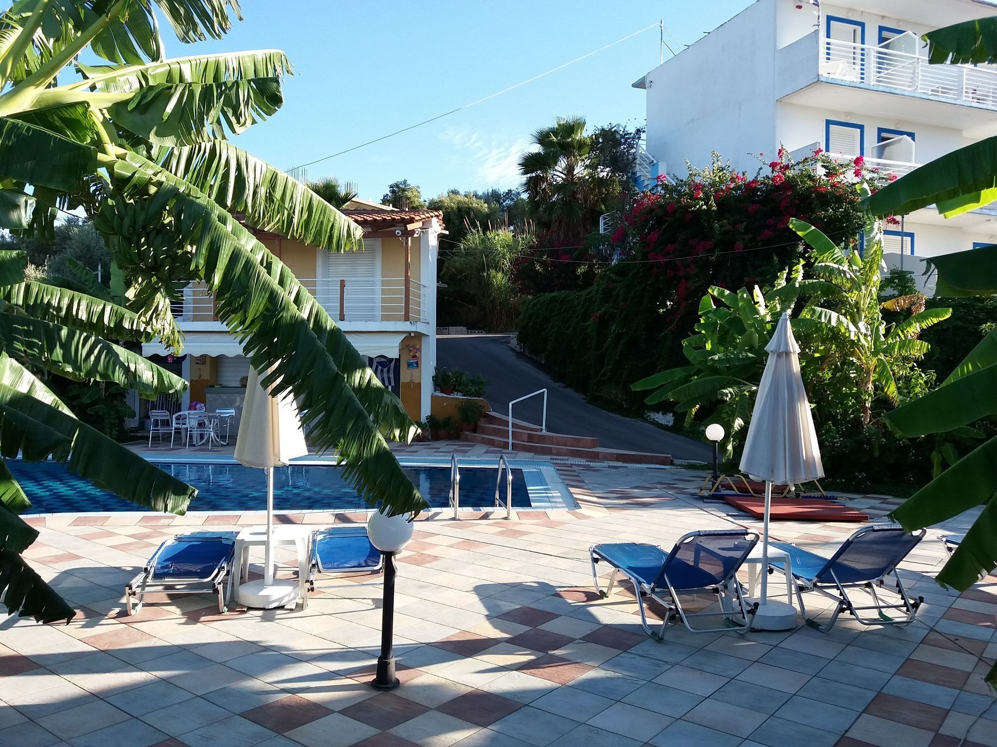 טסיליבי Yanna Studios & Apartments מראה חיצוני תמונה