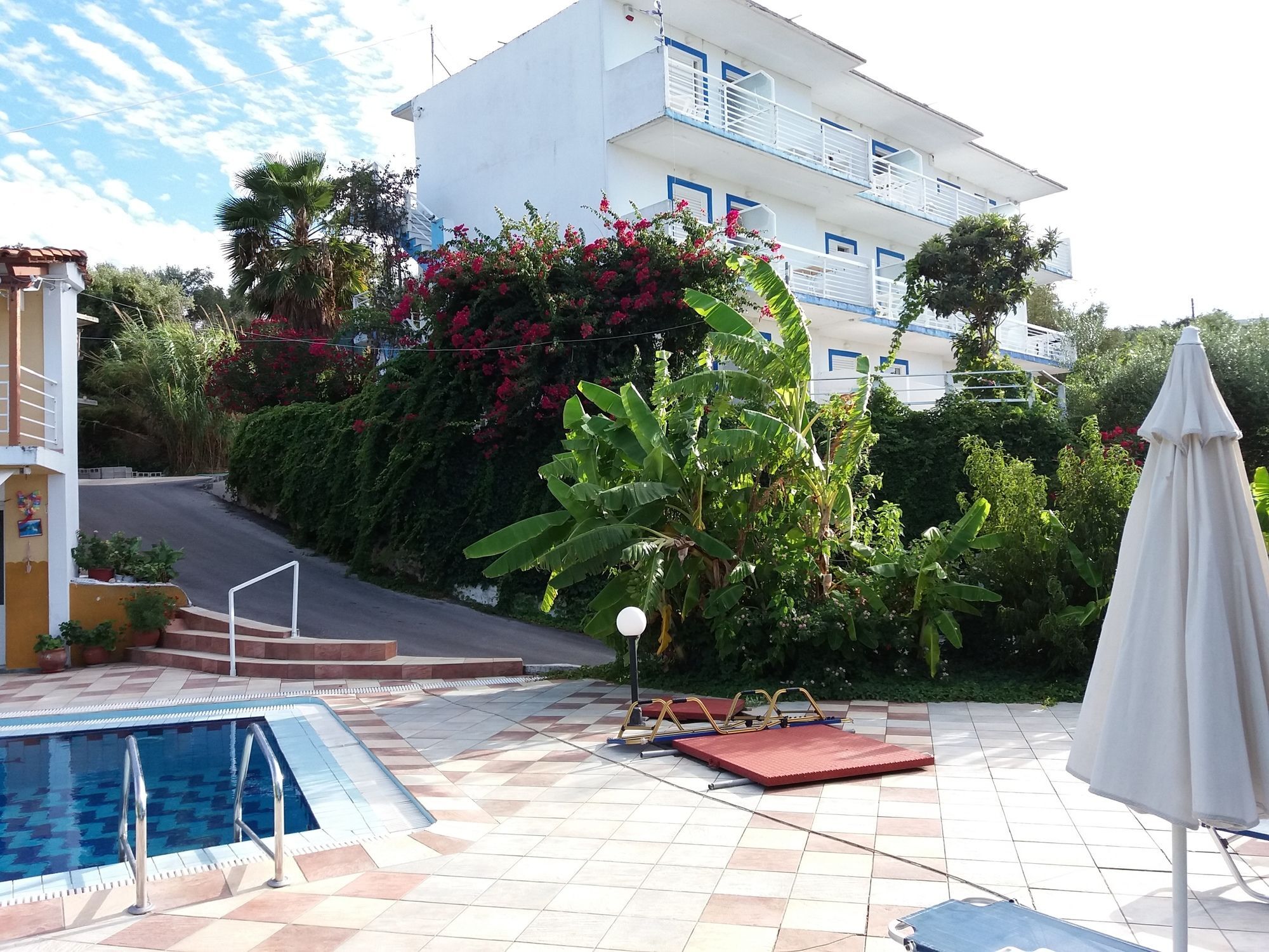 טסיליבי Yanna Studios & Apartments מראה חיצוני תמונה
